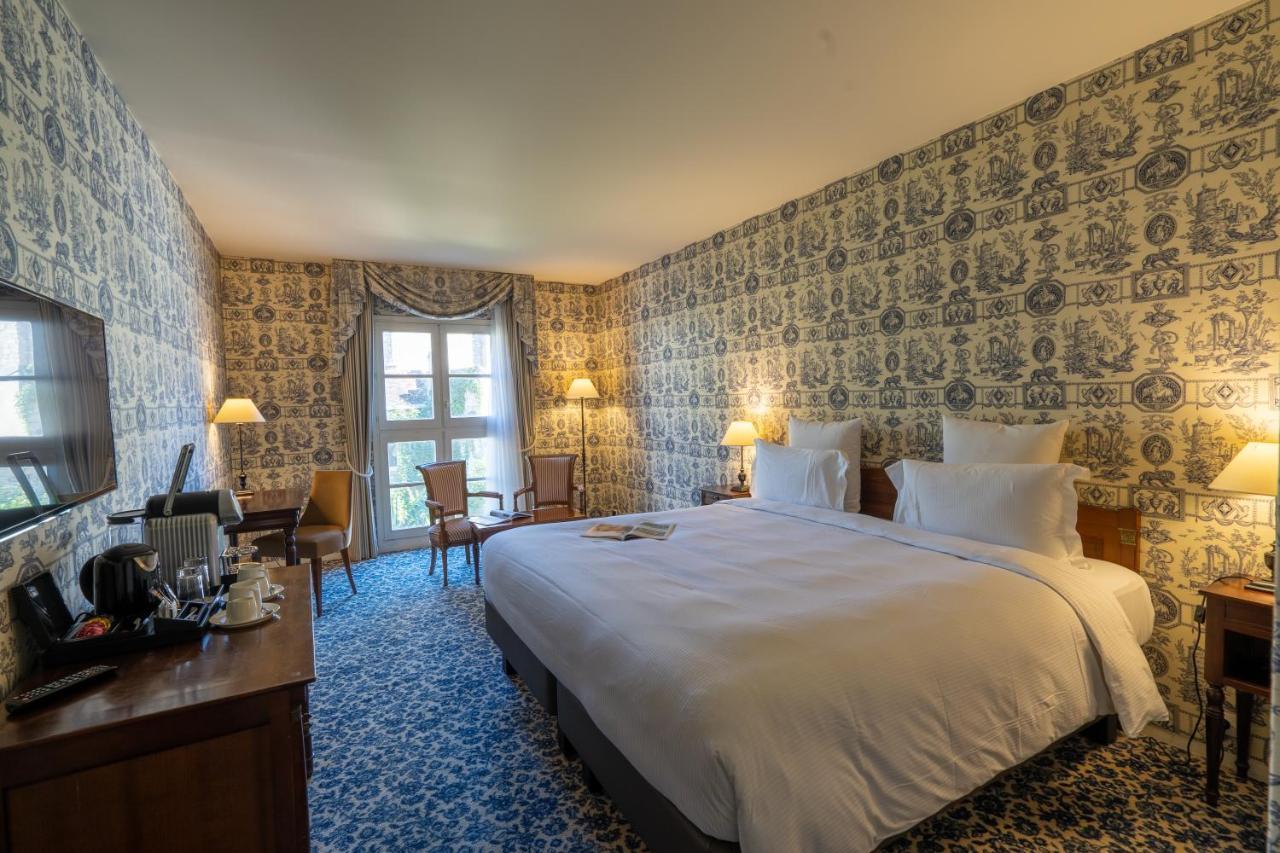 ไอเจิล นัวร์ โฮเต็ล Hotel ฟงแตนโบล ภายนอก รูปภาพ