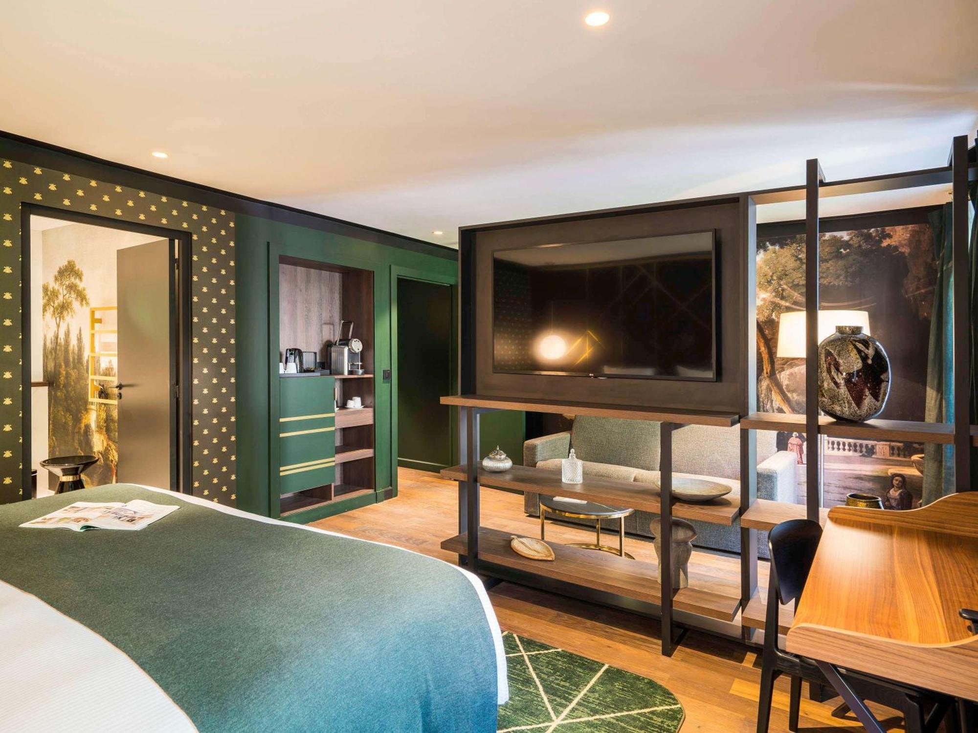 ไอเจิล นัวร์ โฮเต็ล Hotel ฟงแตนโบล ภายนอก รูปภาพ