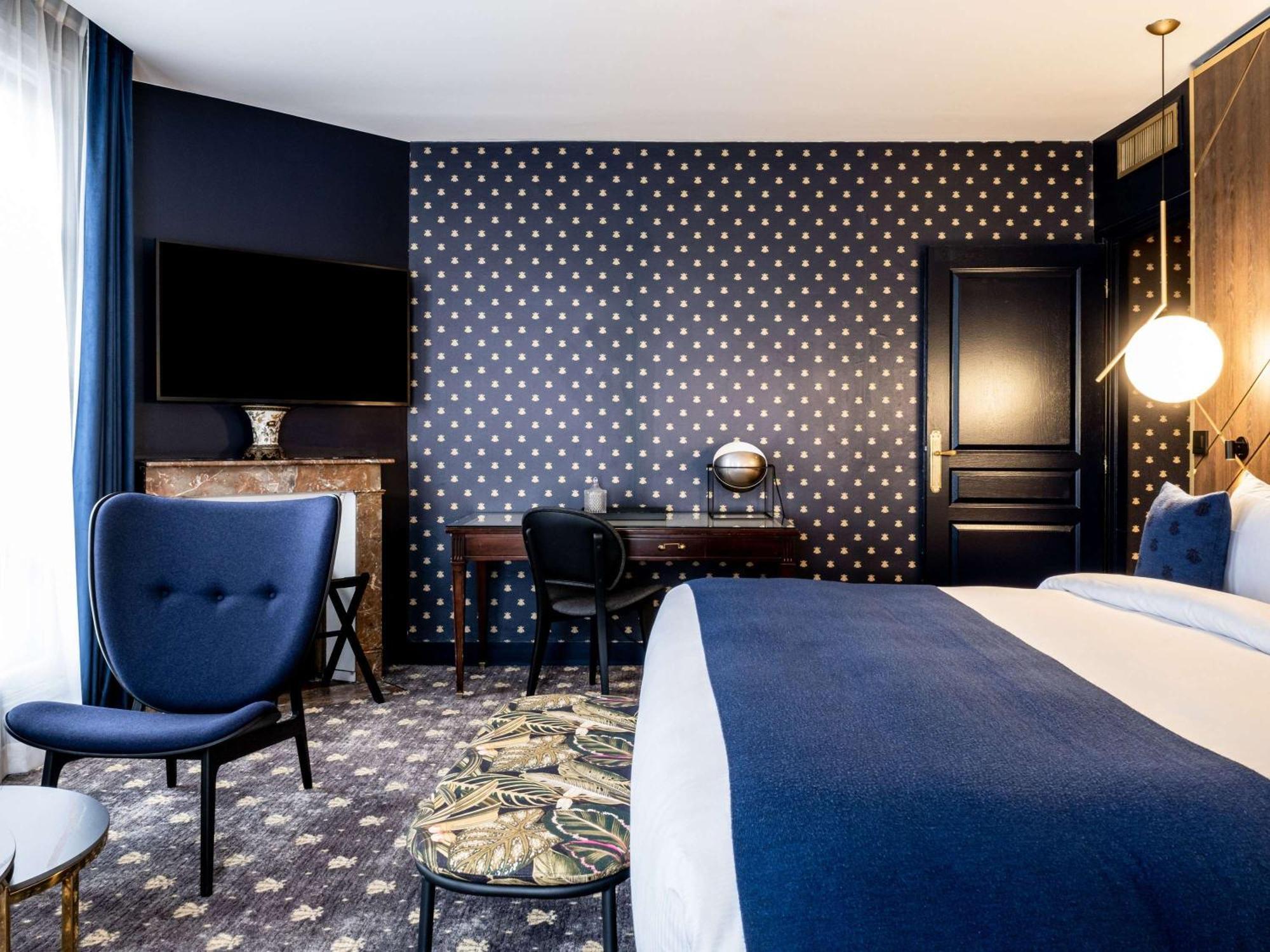 ไอเจิล นัวร์ โฮเต็ล Hotel ฟงแตนโบล ภายนอก รูปภาพ
