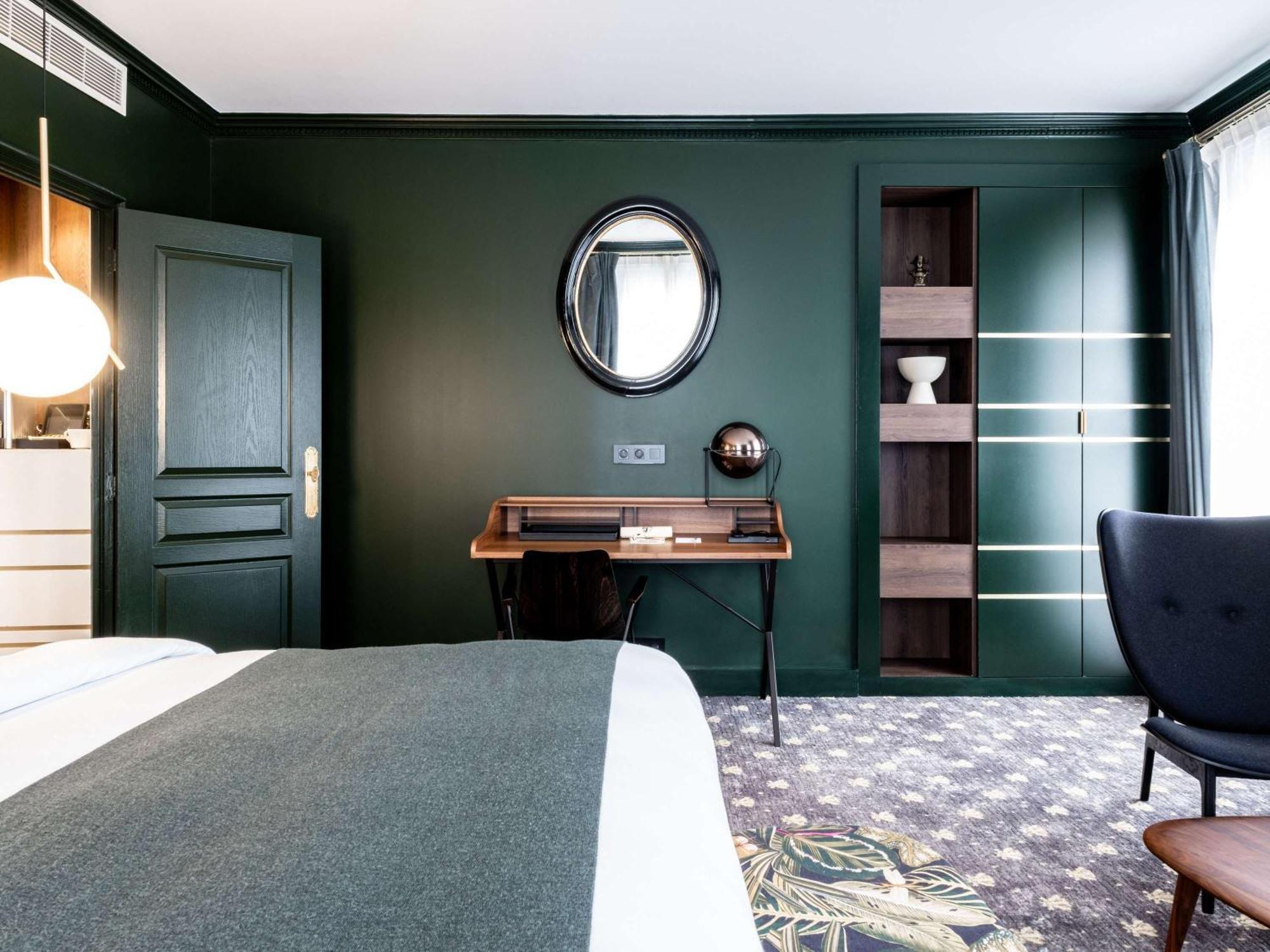 ไอเจิล นัวร์ โฮเต็ล Hotel ฟงแตนโบล ภายนอก รูปภาพ