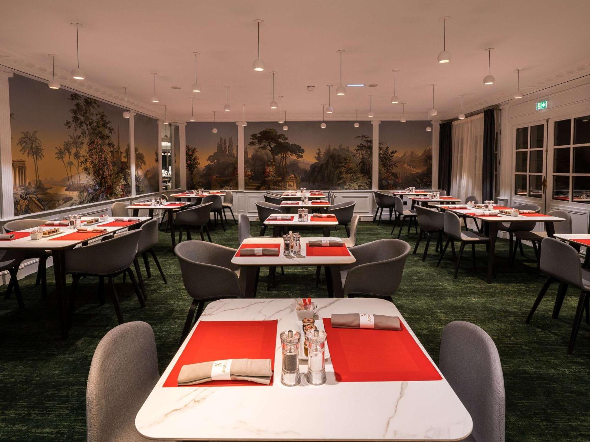 ไอเจิล นัวร์ โฮเต็ล Hotel ฟงแตนโบล ภายนอก รูปภาพ